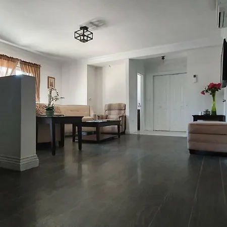 Nedjeljko Apartamento Podstrana